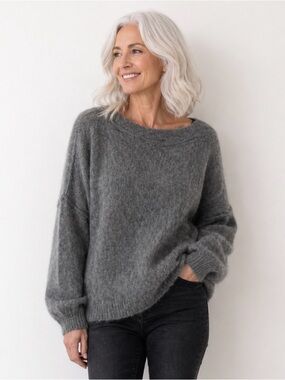 Max Studio Charcoal Gray Women's Sweater, oversized, baggy sleeves, women’s M.